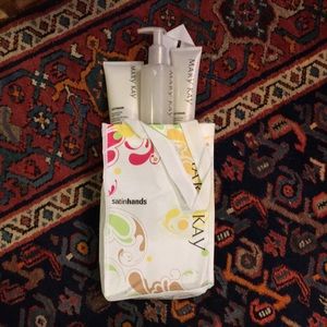 Mary Kay Fragrance Free Satin Hands Set
